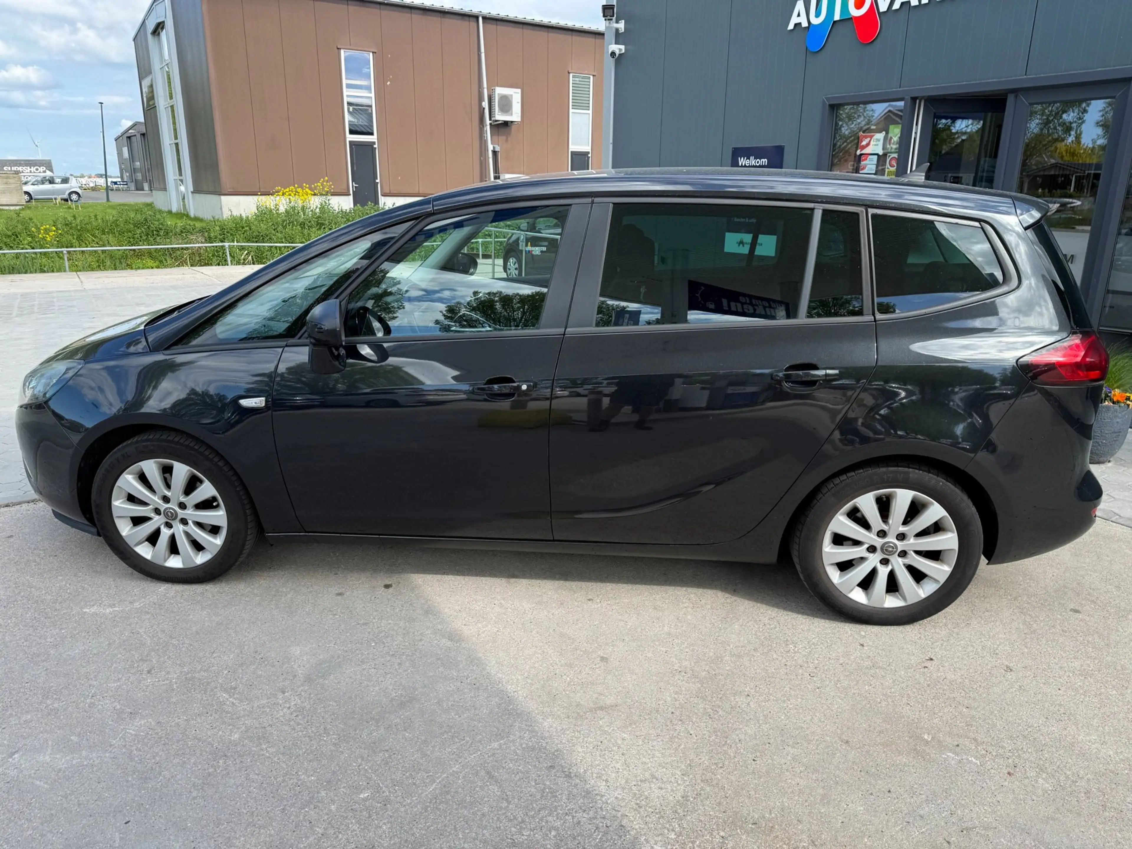 Opel Zafira Tourer 1.4 Cosmo 7p. — photo 8