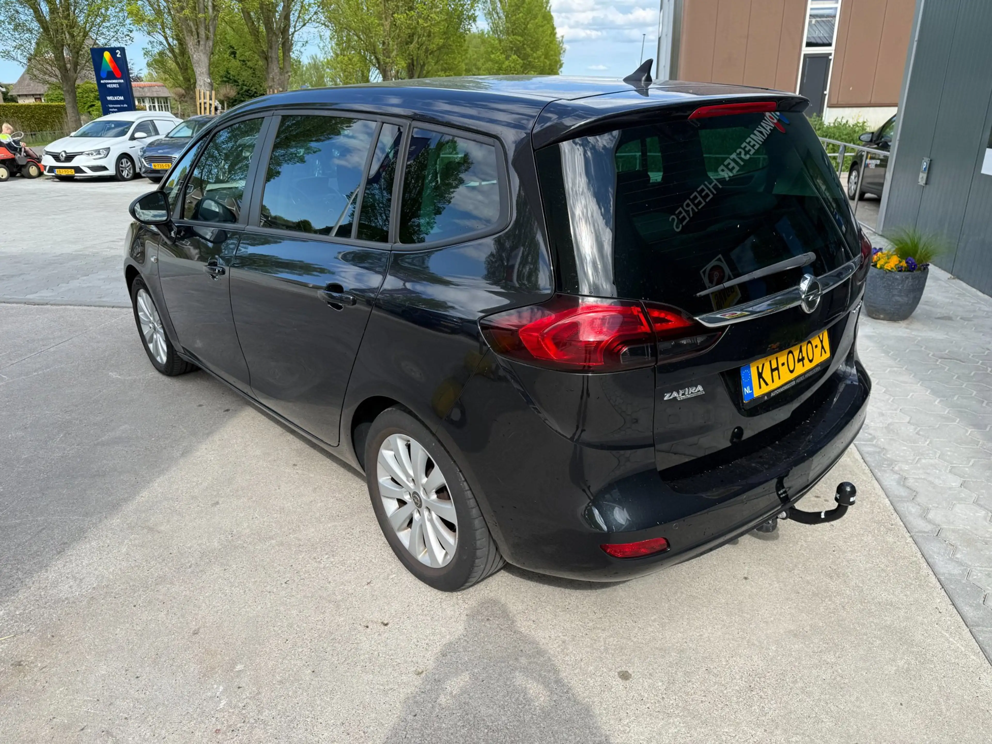 Opel Zafira Tourer 1.4 Cosmo 7p. — photo 7