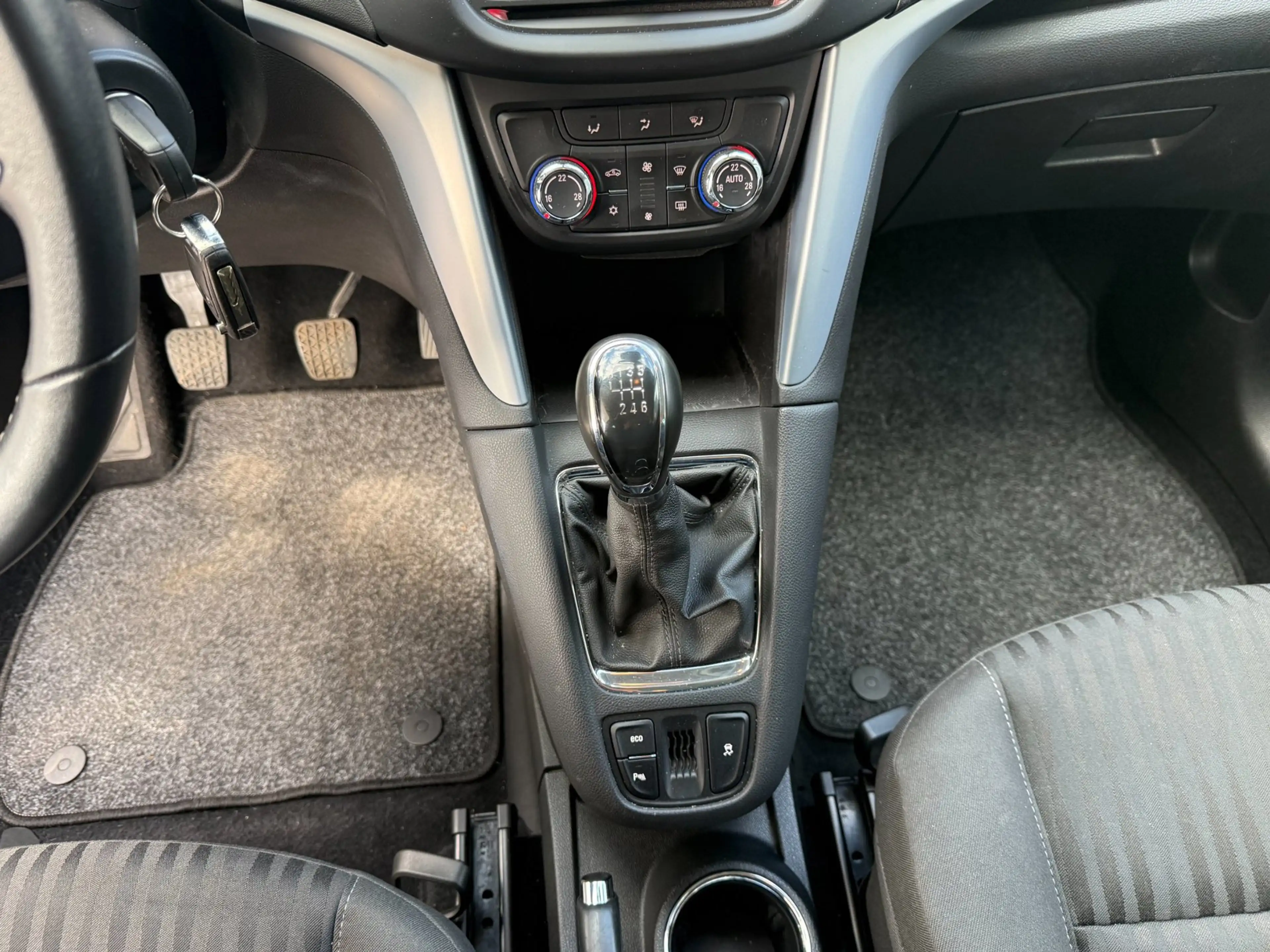 Opel Zafira Tourer 1.4 Cosmo 7p. — photo 13