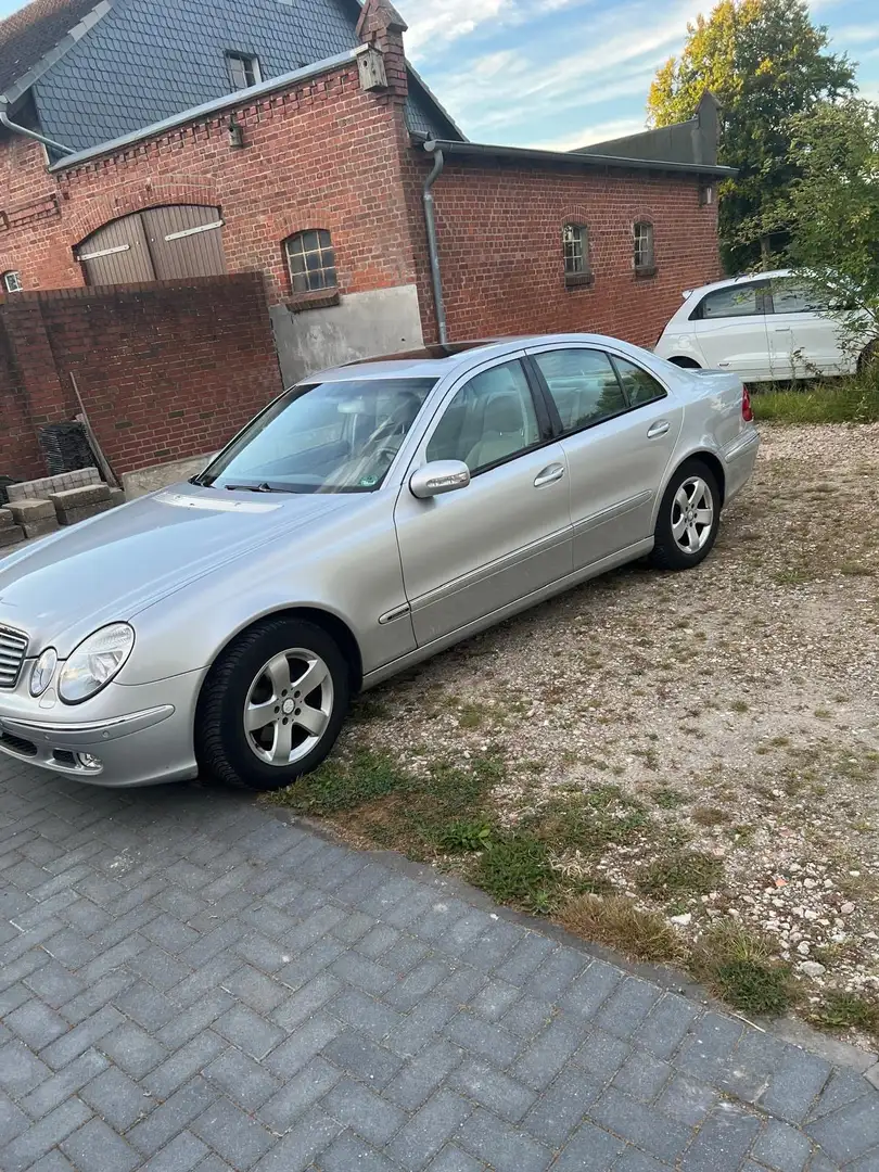 Mercedes-Benz E 200 Kompressor Automatik Elegance - 2