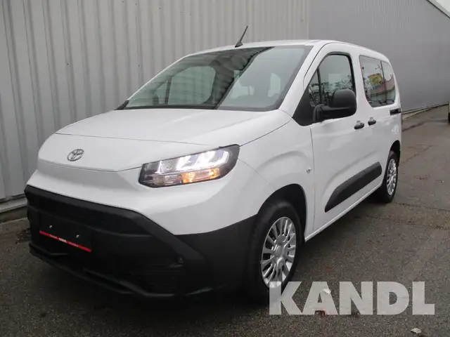 Toyota Proace City Verso L1 1.5 D4D 102 Shuttle