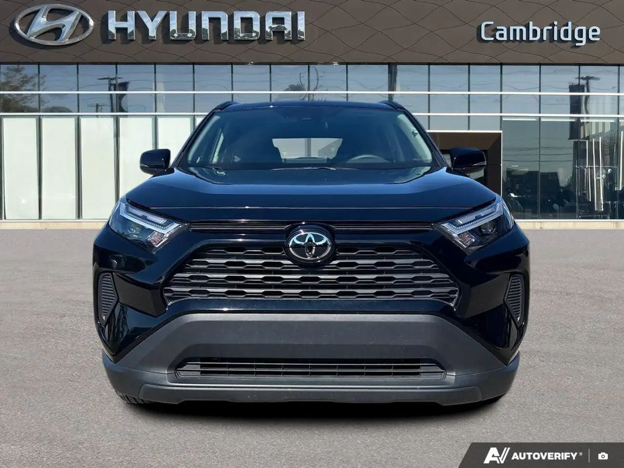 Toyota RAV 4 снимка Toyota RAV 4