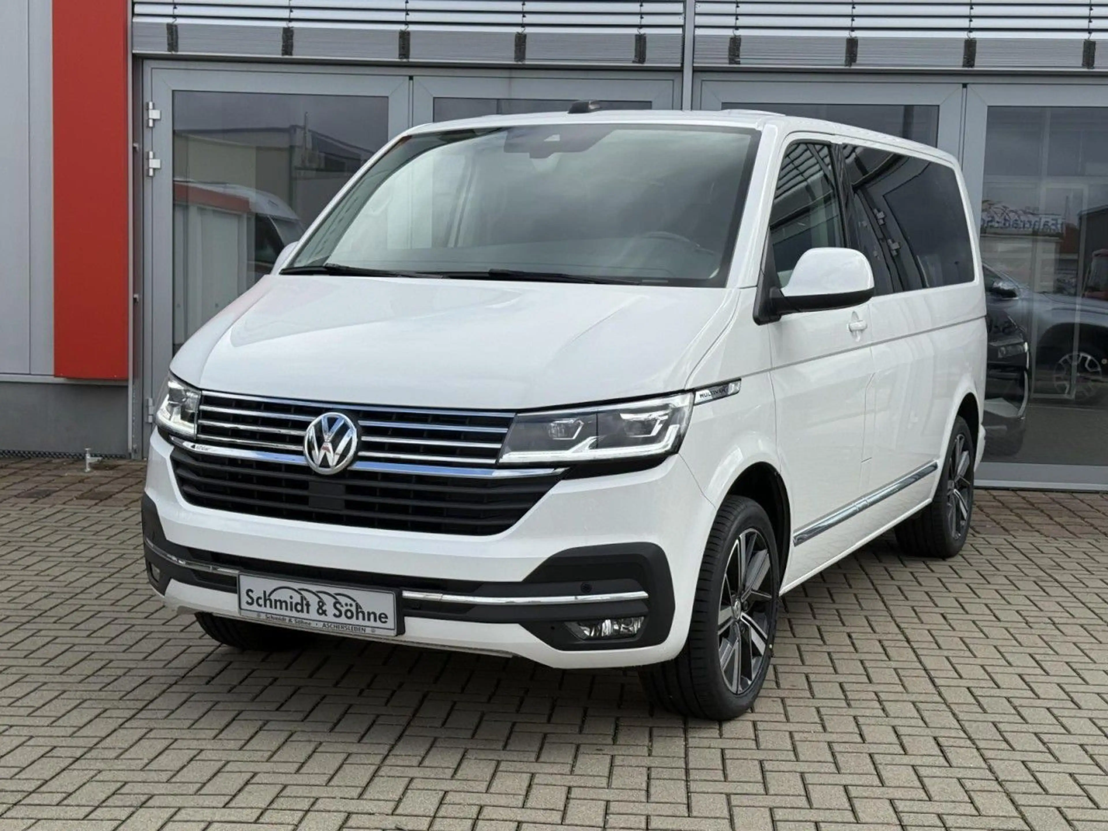 Volkswagen T6.1 Multivan Generation Six 2.0 TDI DSG STHZ Klima Navi — photo 3