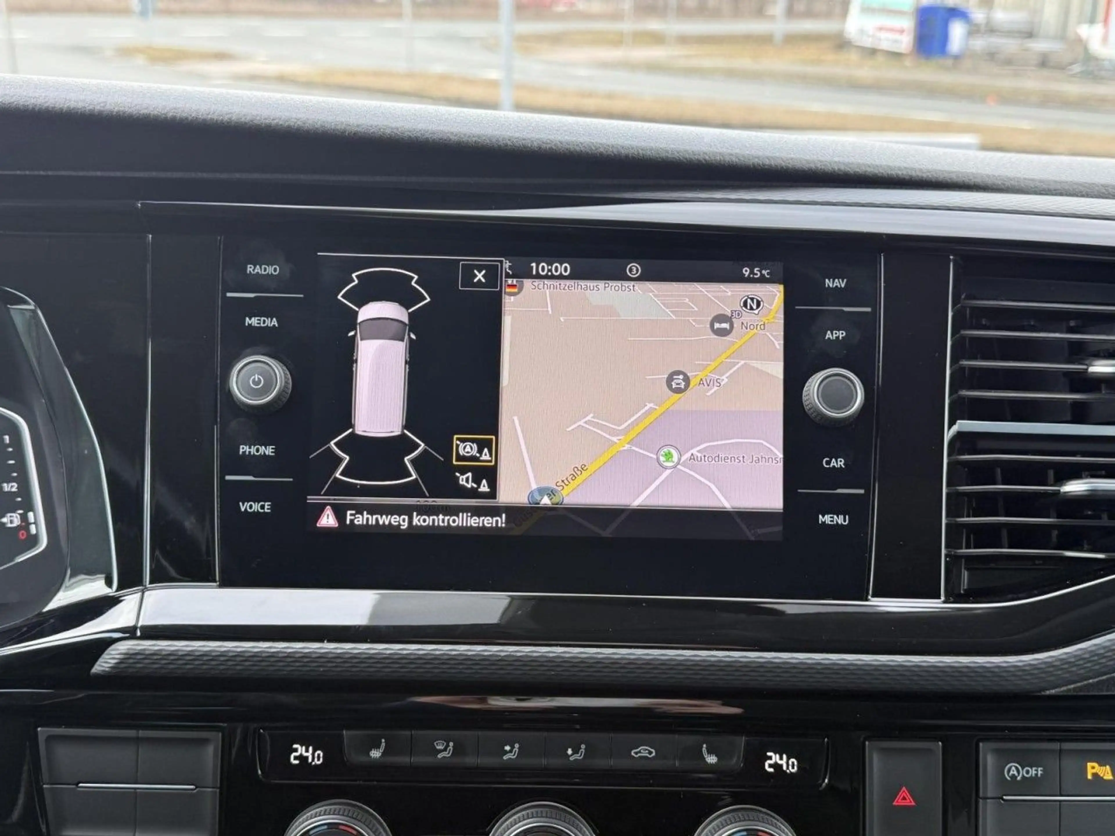 Volkswagen T6.1 Multivan Generation Six 2.0 TDI DSG STHZ Klima Navi — photo 14