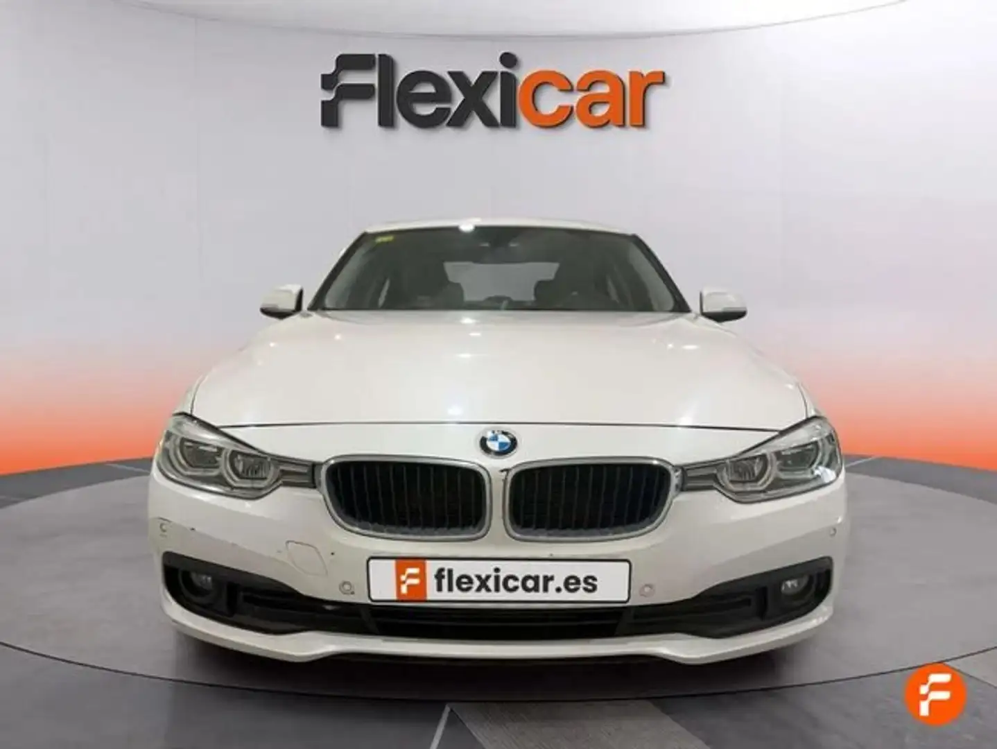 BMW 318 318d - 4P (2015) Blanco - 2