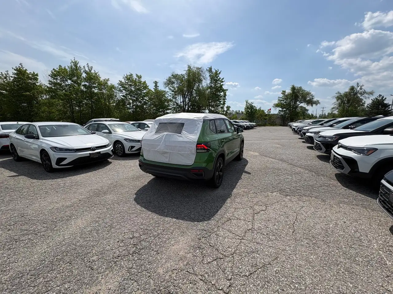 Volkswagen Taos снимка Volkswagen Taos