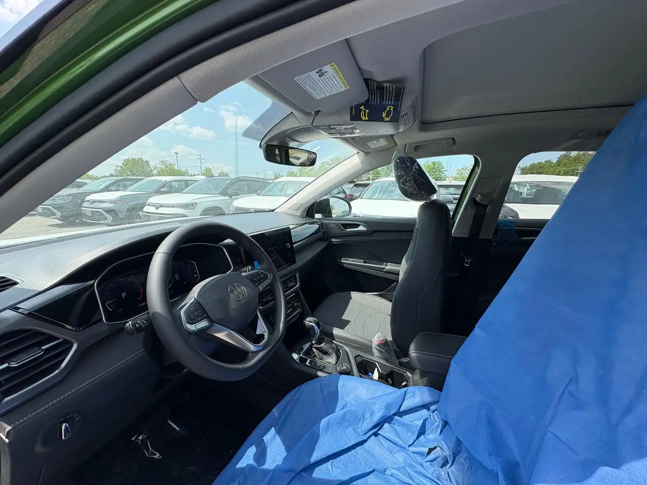 Volkswagen Taos снимка Volkswagen Taos