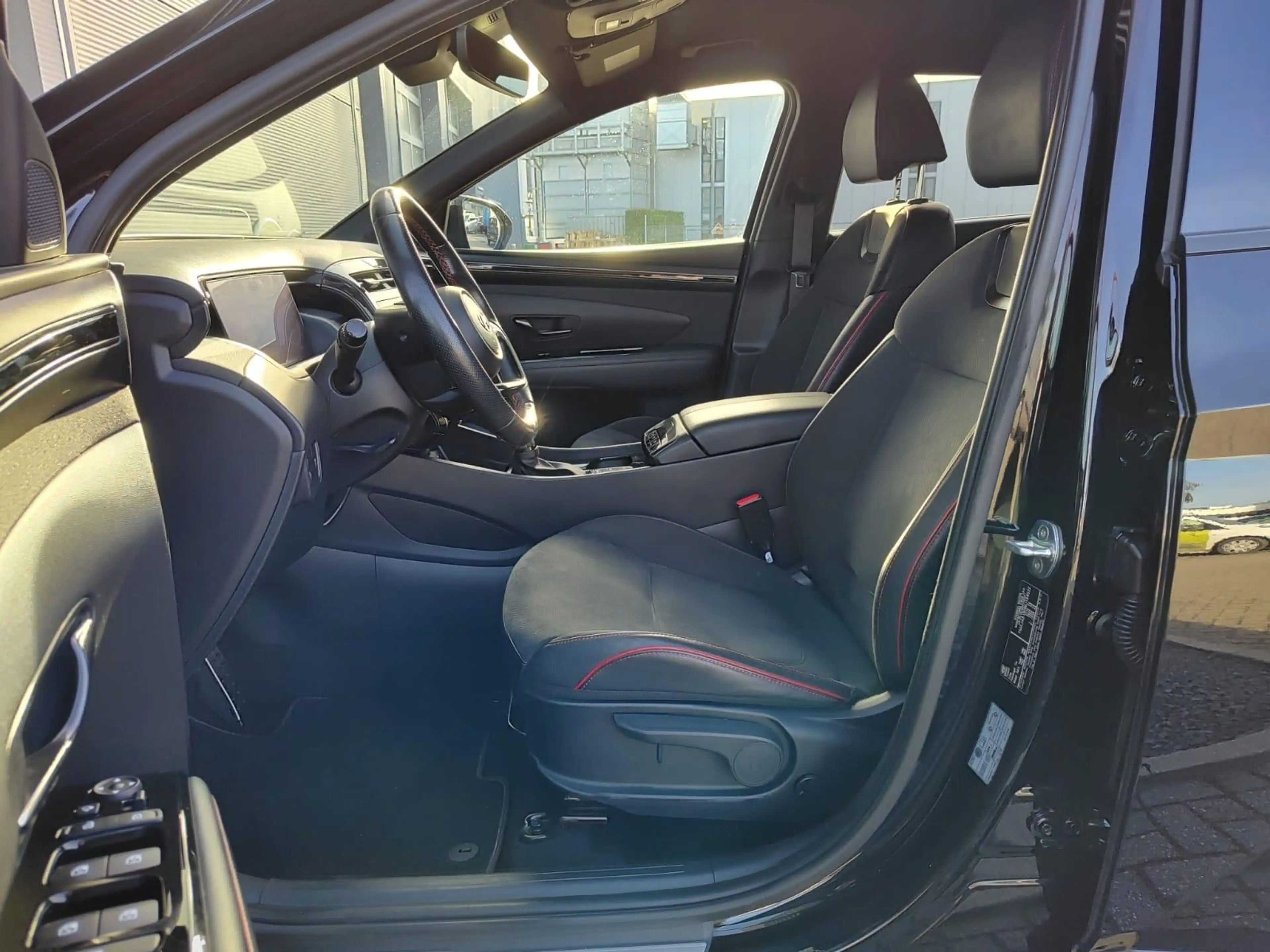 Hyundai TUCSON 1.6 T-GDI HEV N Line Trekhaak | Stoel en stuur ver — photo 15