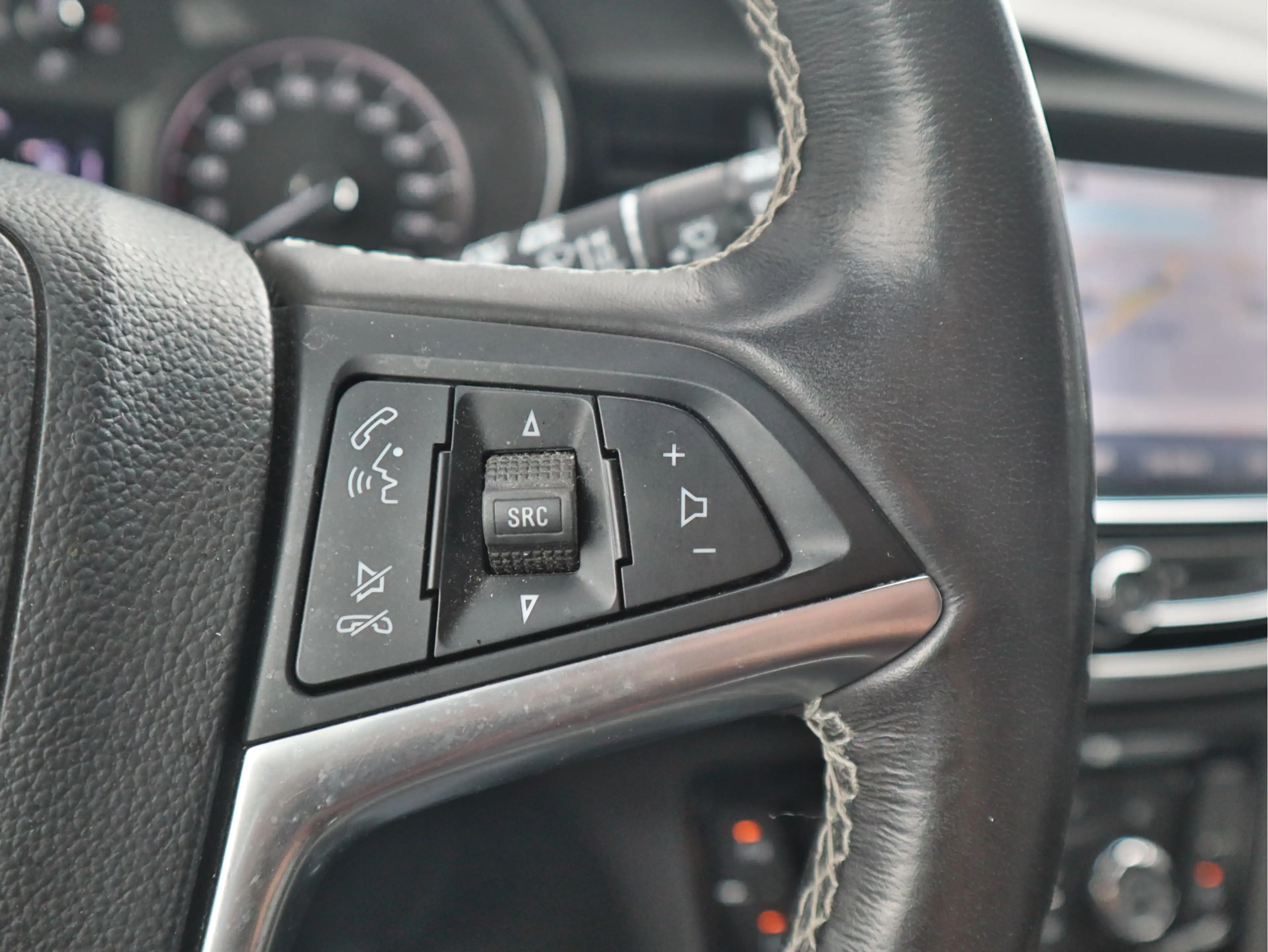 Opel Mokka X 1.4 Turbo Innovation | Bluetooth | Camera | Cruise — photo 16