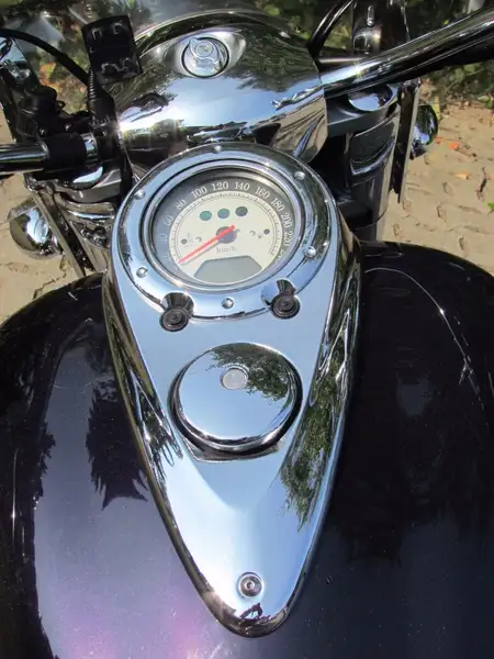 Kawasaki VN 2000 - foto 5