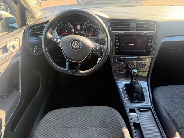 Volkswagen Golf view 8