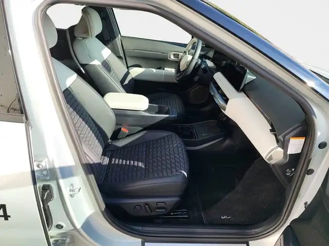 Kia Ev4 view 13