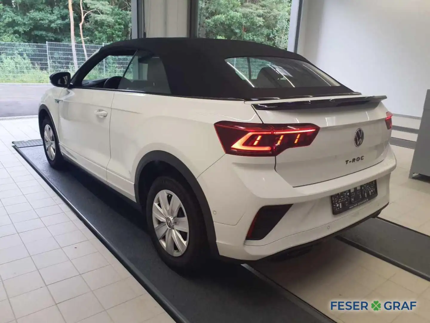 Volkswagen T-Roc Cabriolet R-Line 1.5 TSI DSG 150PS Weiß - 2