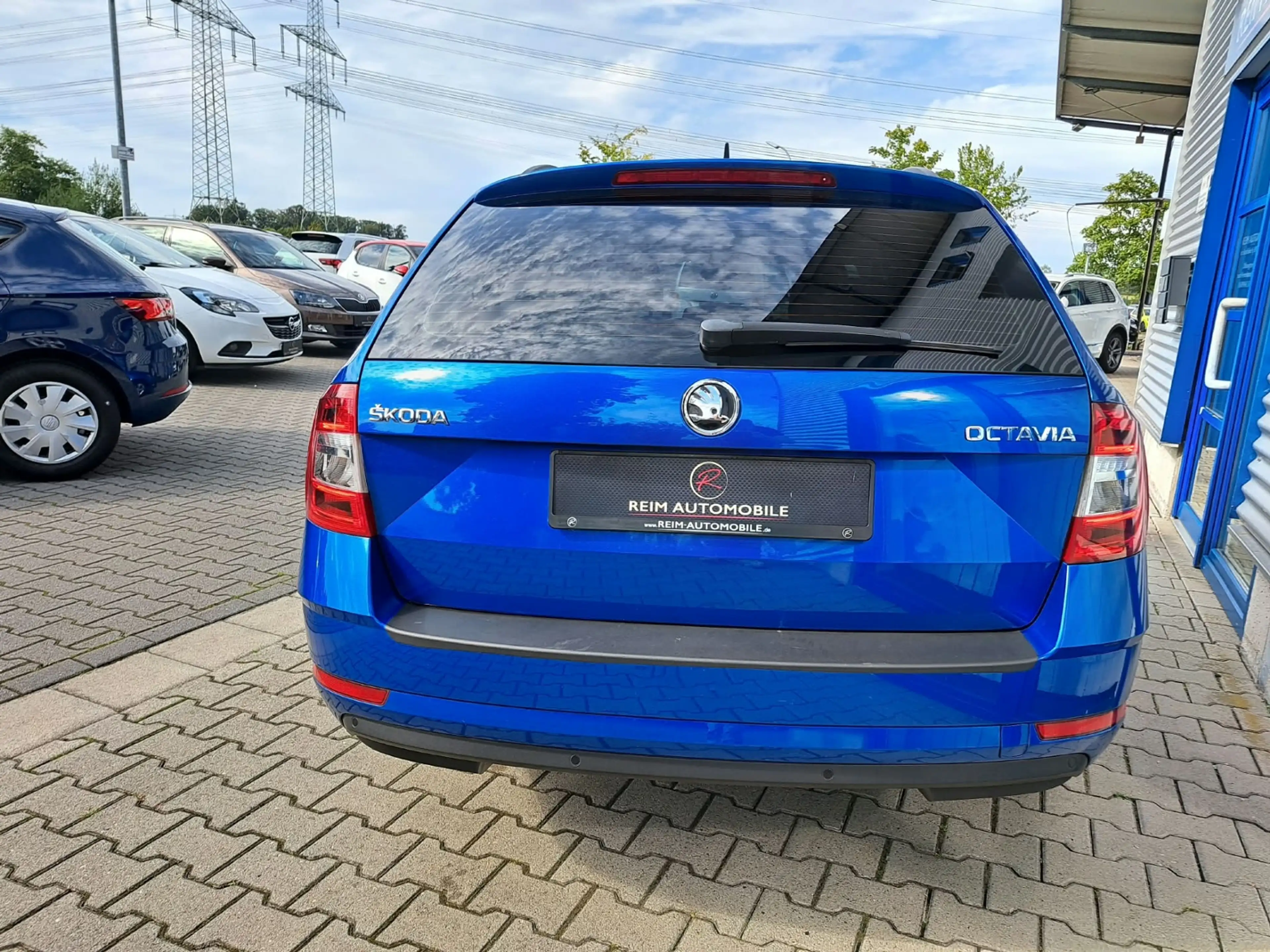 Skoda Octavia 1.0 TSI DSG *APP*NAVI*PDC*ALU*2-ZONEN KLIMAUTOMAT — photo 4