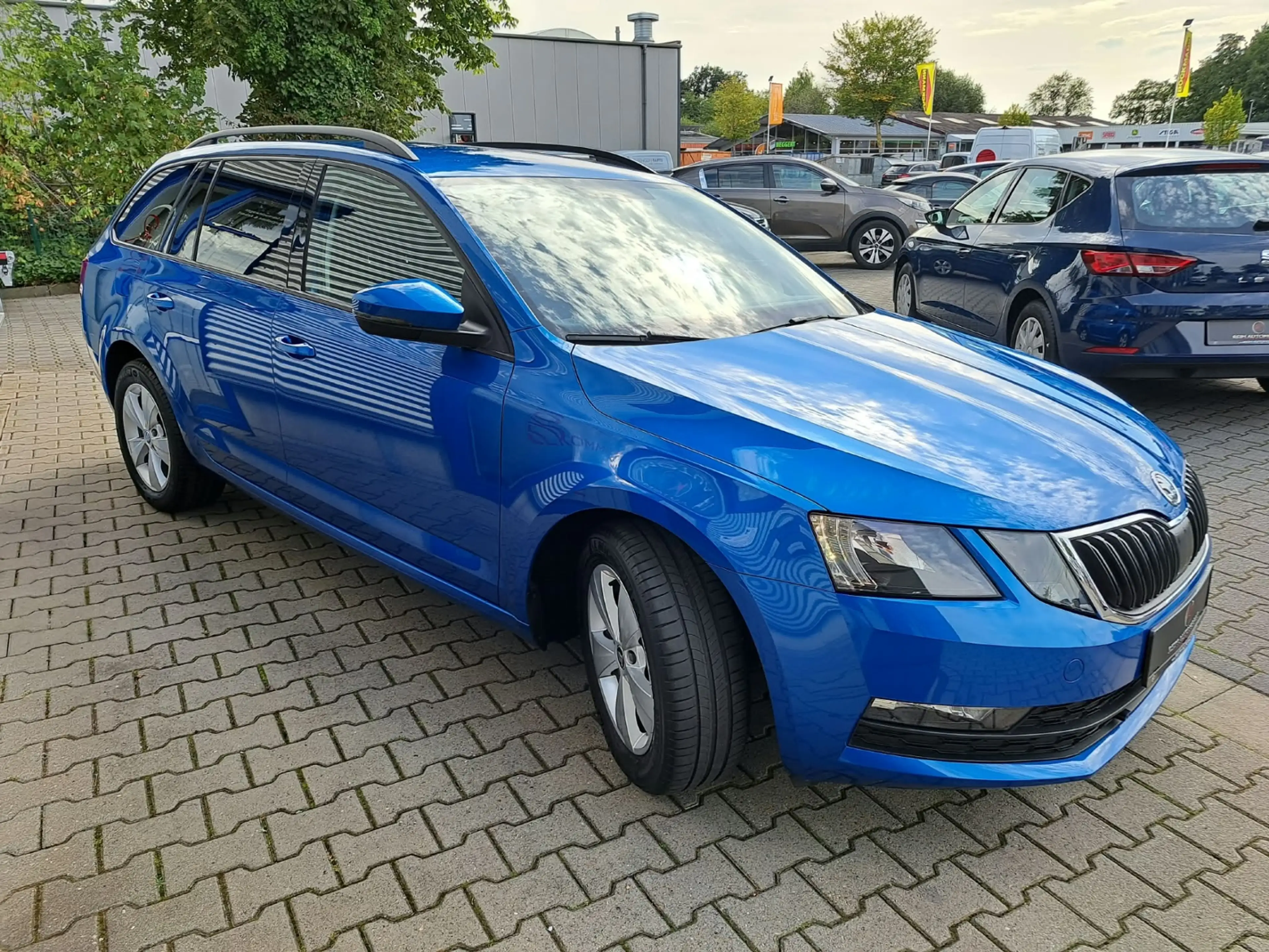 Skoda Octavia 1.0 TSI DSG *APP*NAVI*PDC*ALU*2-ZONEN KLIMAUTOMAT — photo 7