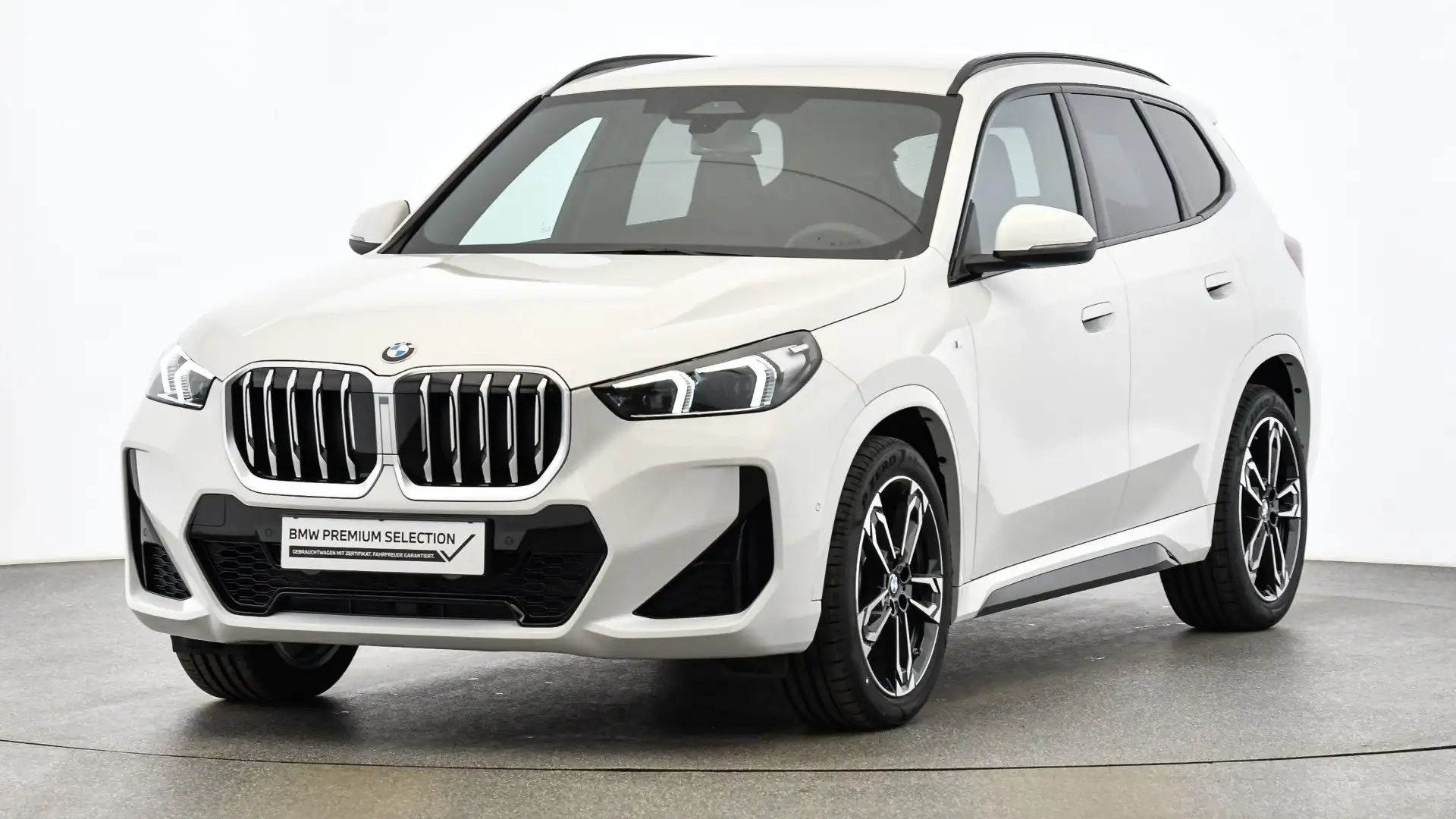 BMW X1 xDrive20d *M-Sportpaket *Adaptives M Fahrwerk *AHK Weiß - 1