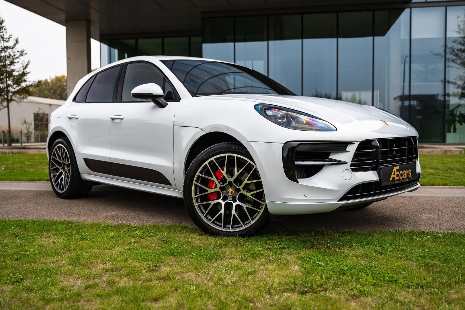 Porsche Macan GTS / PDK / SPORT CHRONO / PANO ROOF / BOSE SOUND Alb - 1