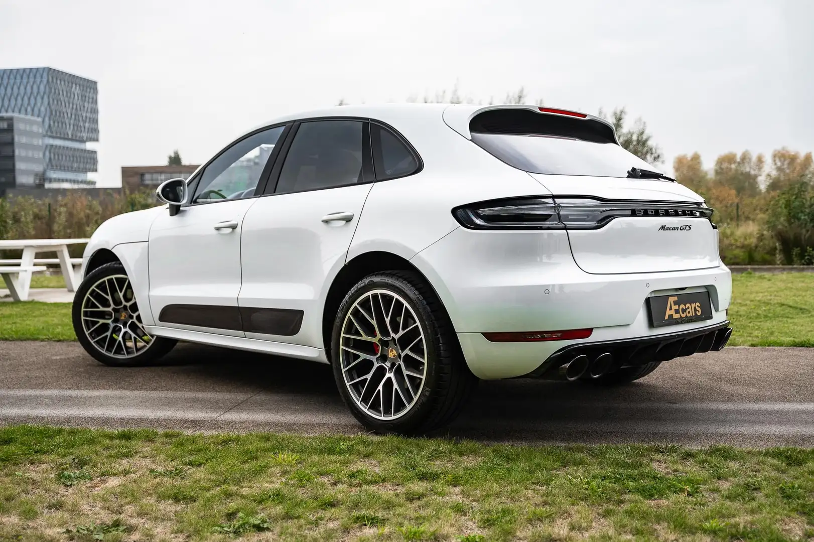 Porsche Macan GTS / PDK / SPORT CHRONO / PANO ROOF / BOSE SOUND Alb - 2