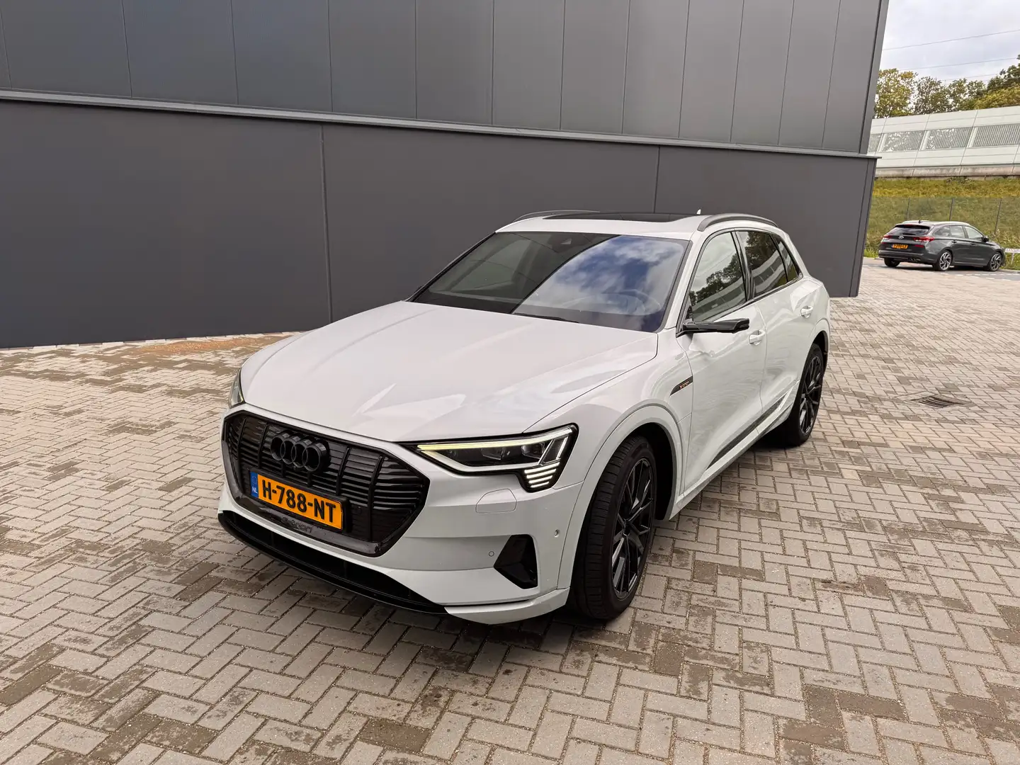 Audi e-tron e-tron 55 q adv PL S White - 1