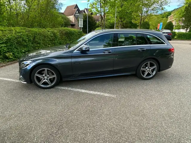 Mercedes-Benz C 220 C 220 d 4Matic T 7G-TRONIC