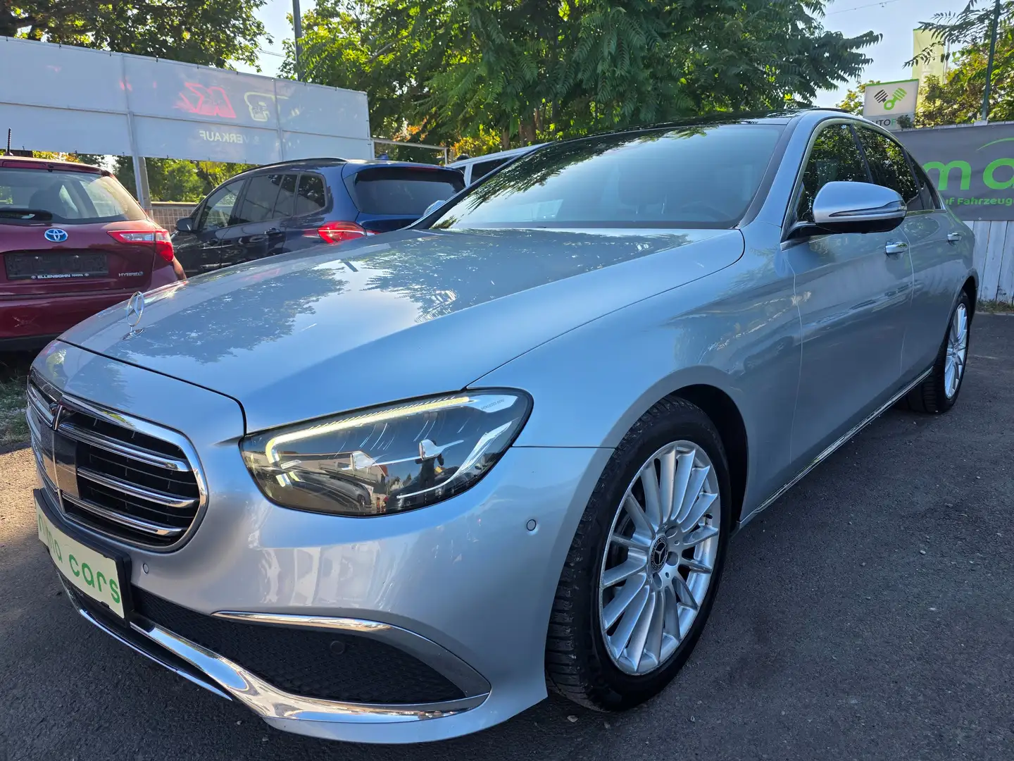 Mercedes-Benz E 220 E 220 d 4Matic (213.005) Grau - 2