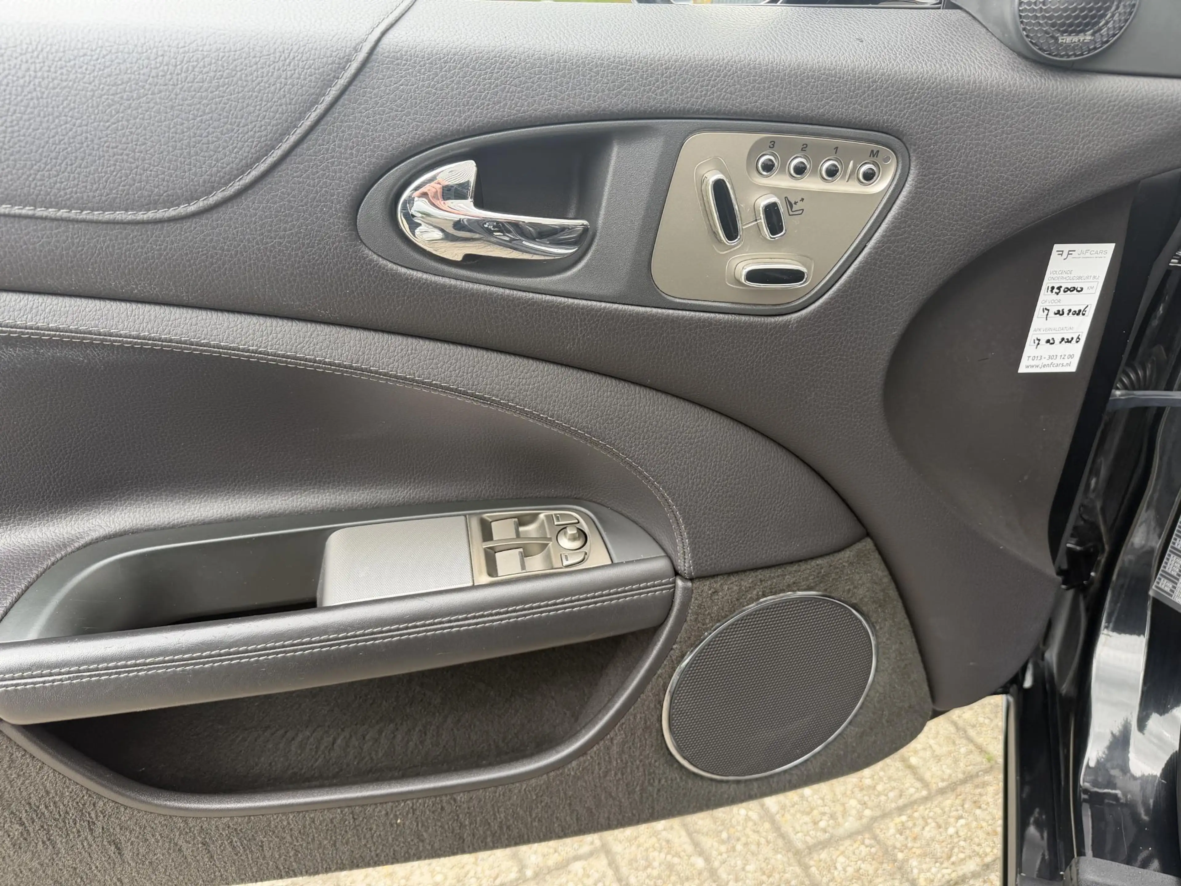 Jaguar XK 5.0 V8 Convertible — photo 12