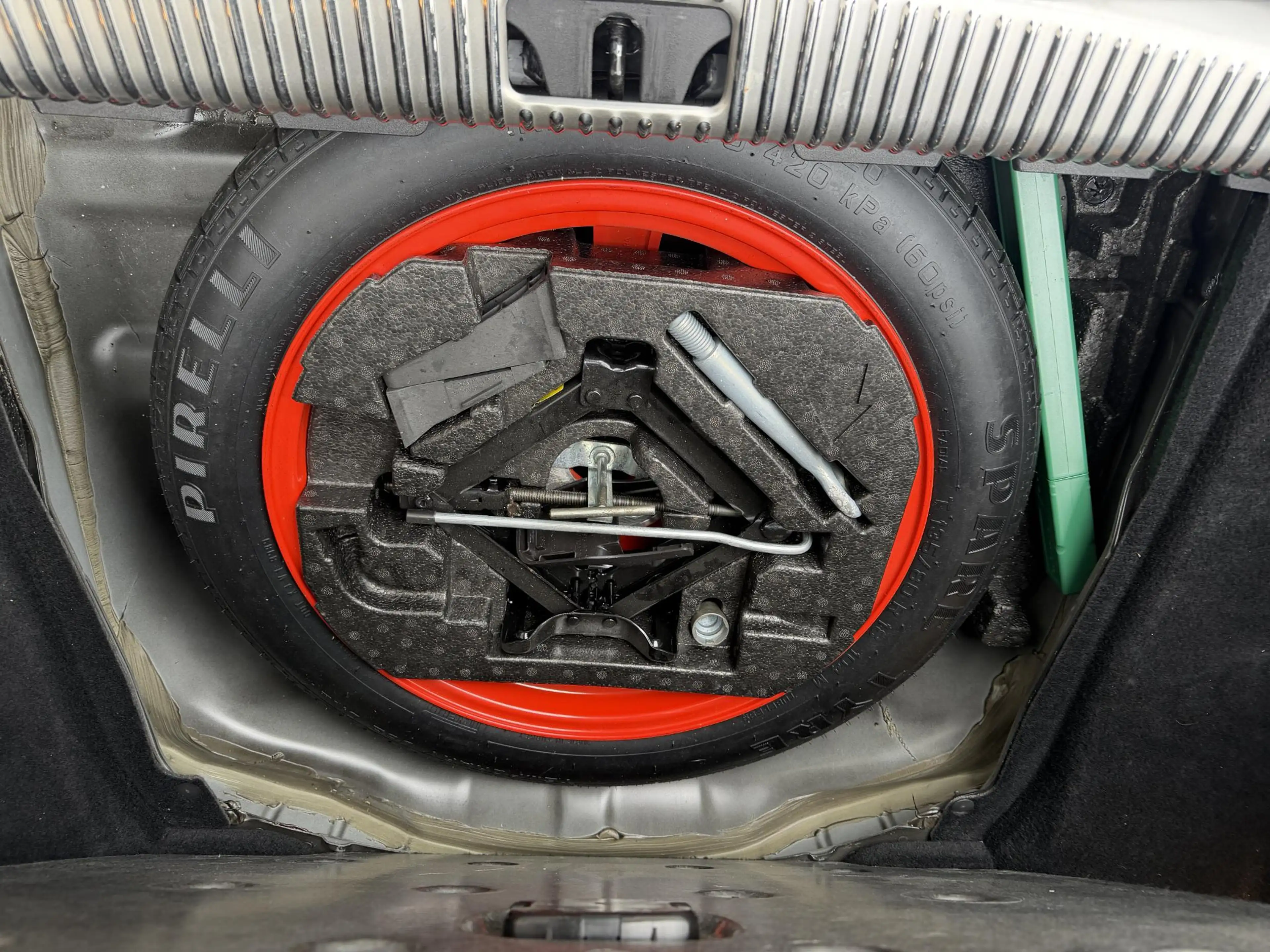Jaguar XK 5.0 V8 Convertible — photo 16