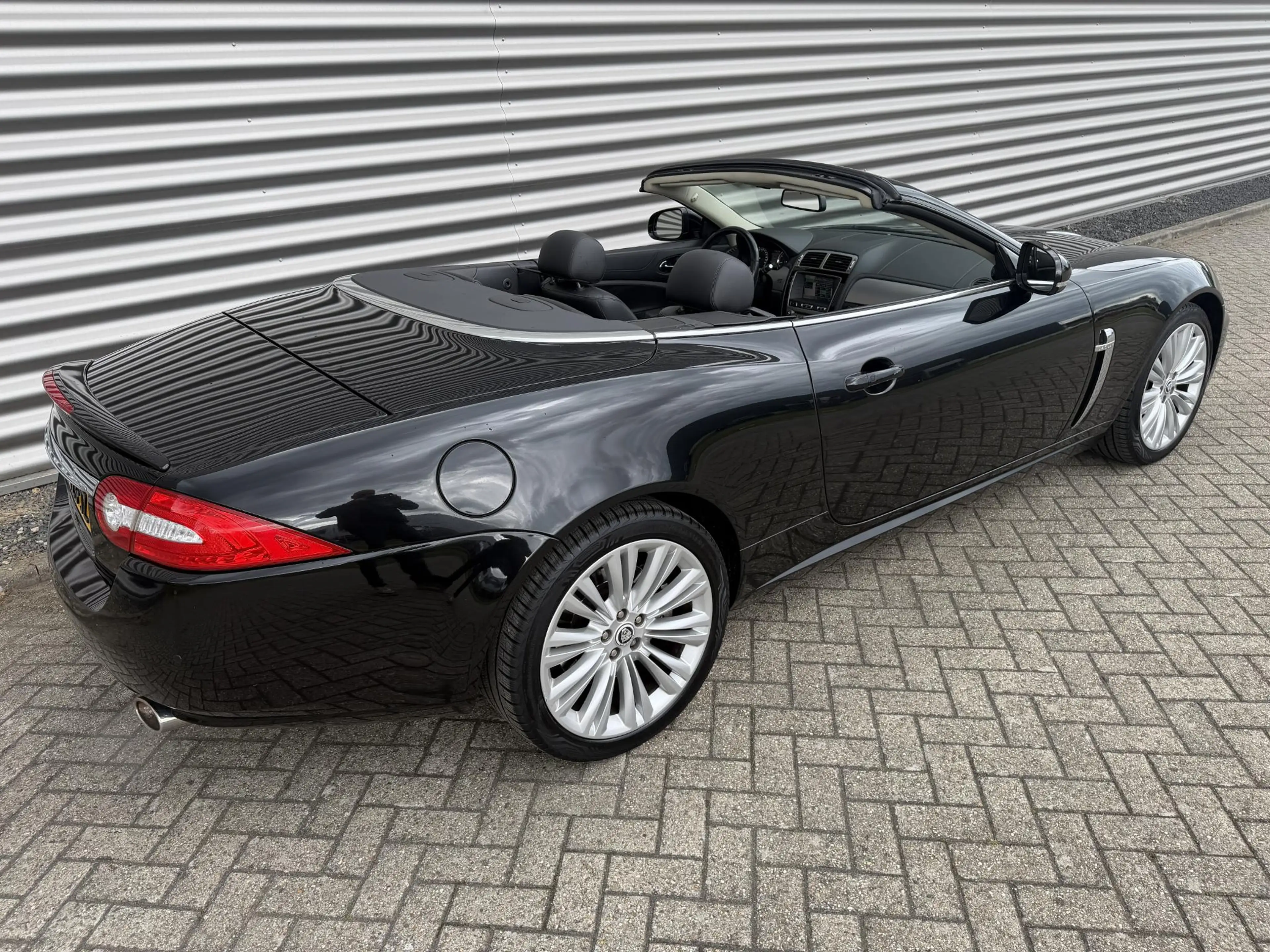 Jaguar XK 5.0 V8 Convertible — photo 22
