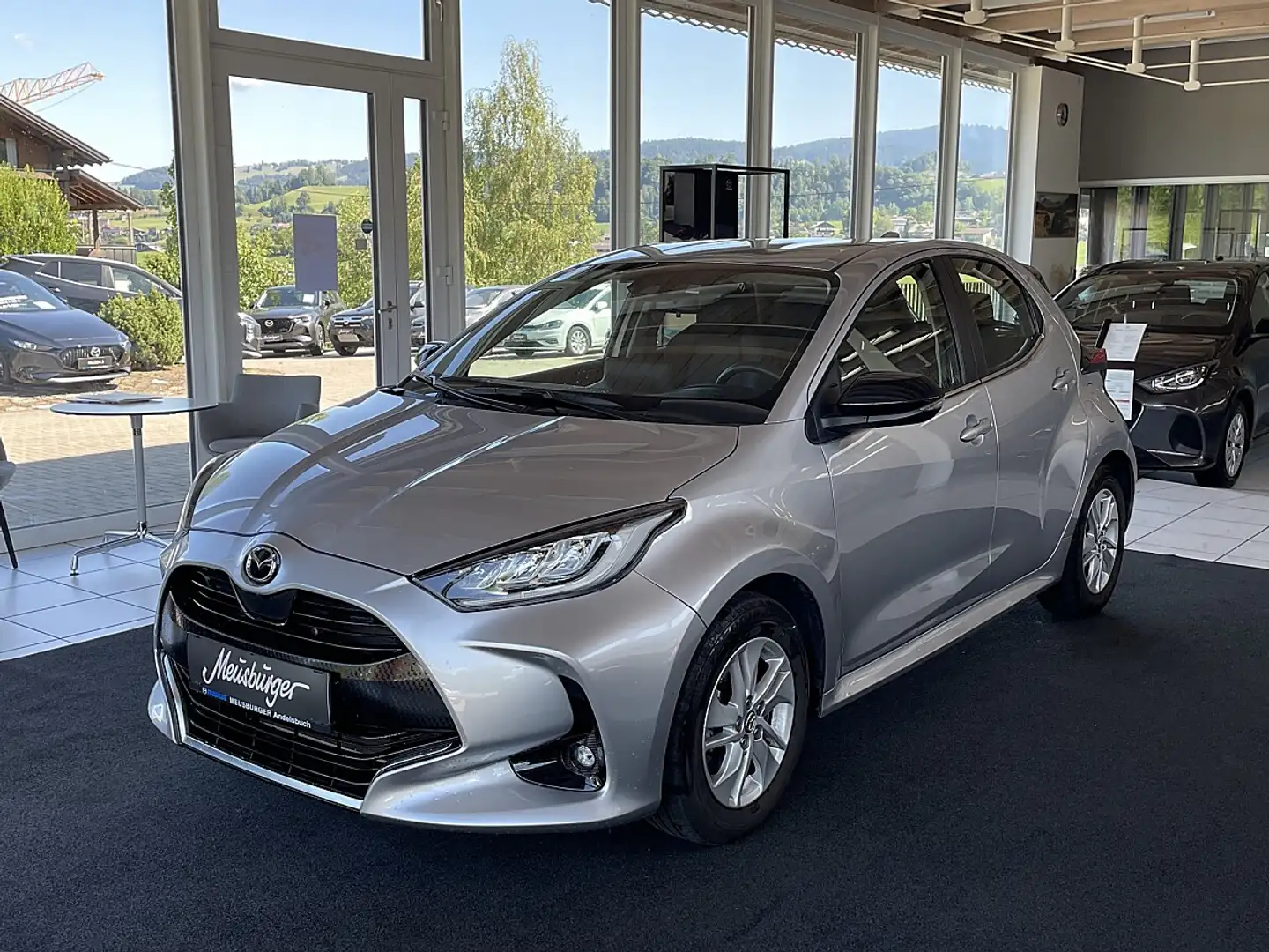 Mazda 2 Mazda2 Hybrid Agile Aut. Silber - 1