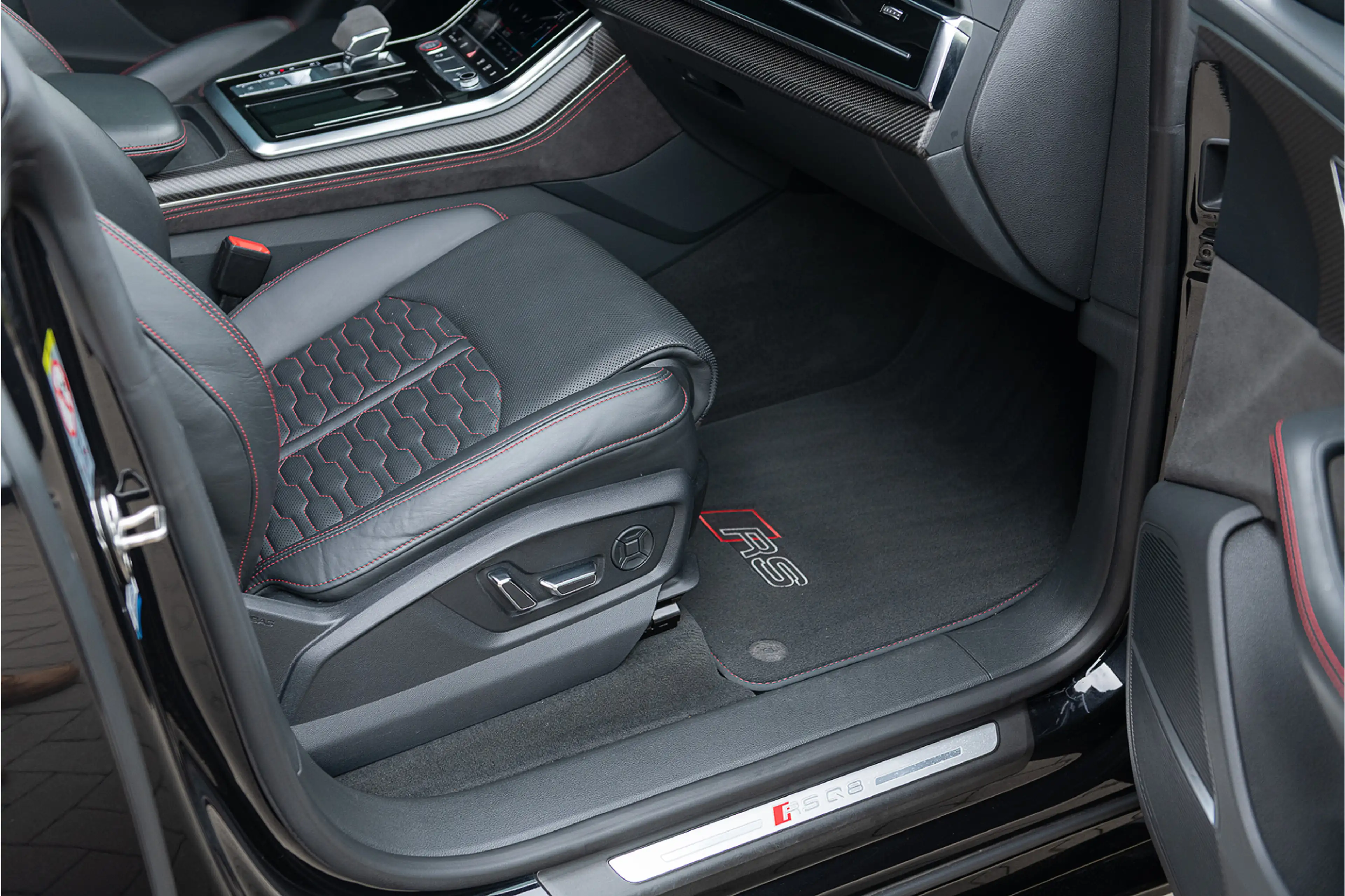 Audi RS Q8 4.0 TFSI RS Q8 quattro 600PK Keramisch Pano Luchtv — photo 30