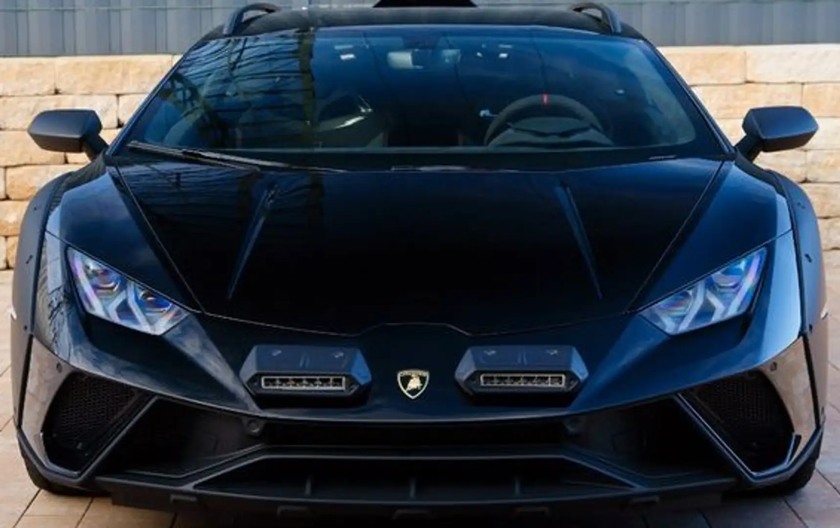 Lamborghini Huracán Sterrato Černá - 1