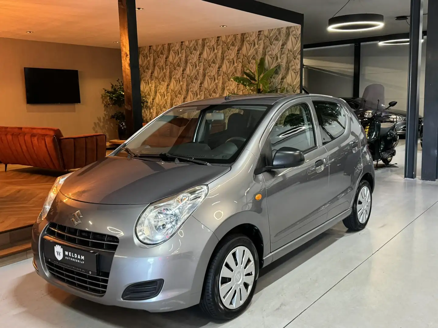Suzuki Alto 1.0 Comfort EASSS NAP Airco Radio Elek. Ramen Rijk Grijs - 2