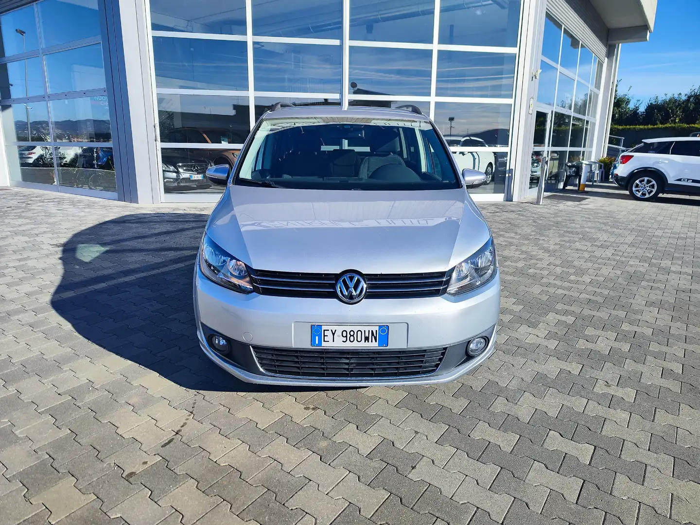 Volkswagen Touran Touran II 2010 1.6 tdi Comfortline dsg Silber - 2