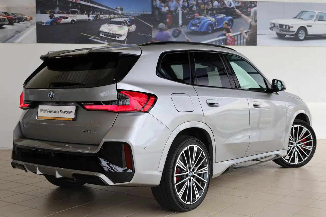 BMW iX1 2026