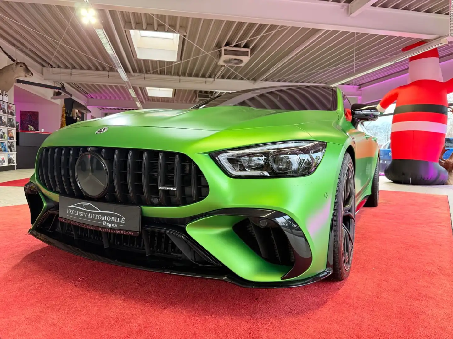 Mercedes-Benz AMG GT 63 S E Sonderedition Green Massage Carbon Grün - 1