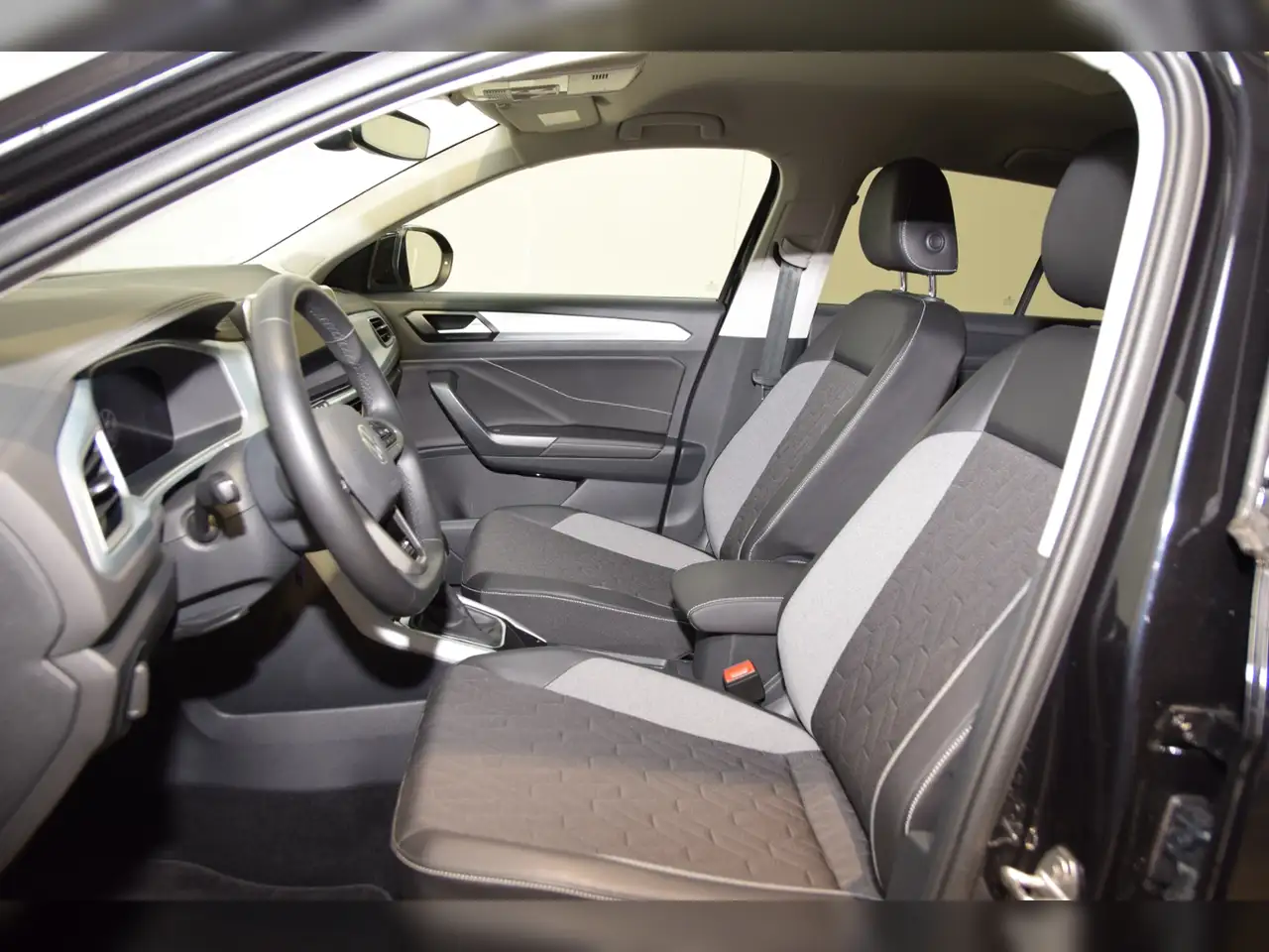 Volkswagen T-Roc TDI Goal DSG AHK - Navi 10