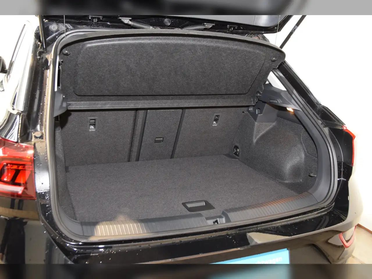 Volkswagen T-Roc TDI Goal DSG AHK - Navi 8