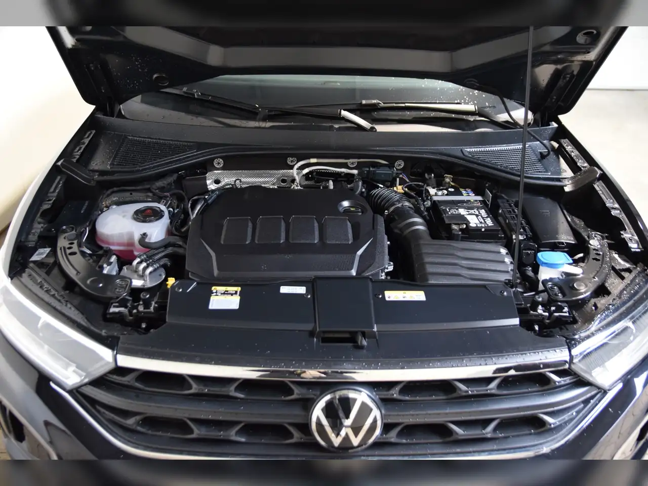 Volkswagen T-Roc TDI Goal DSG AHK - Navi 6