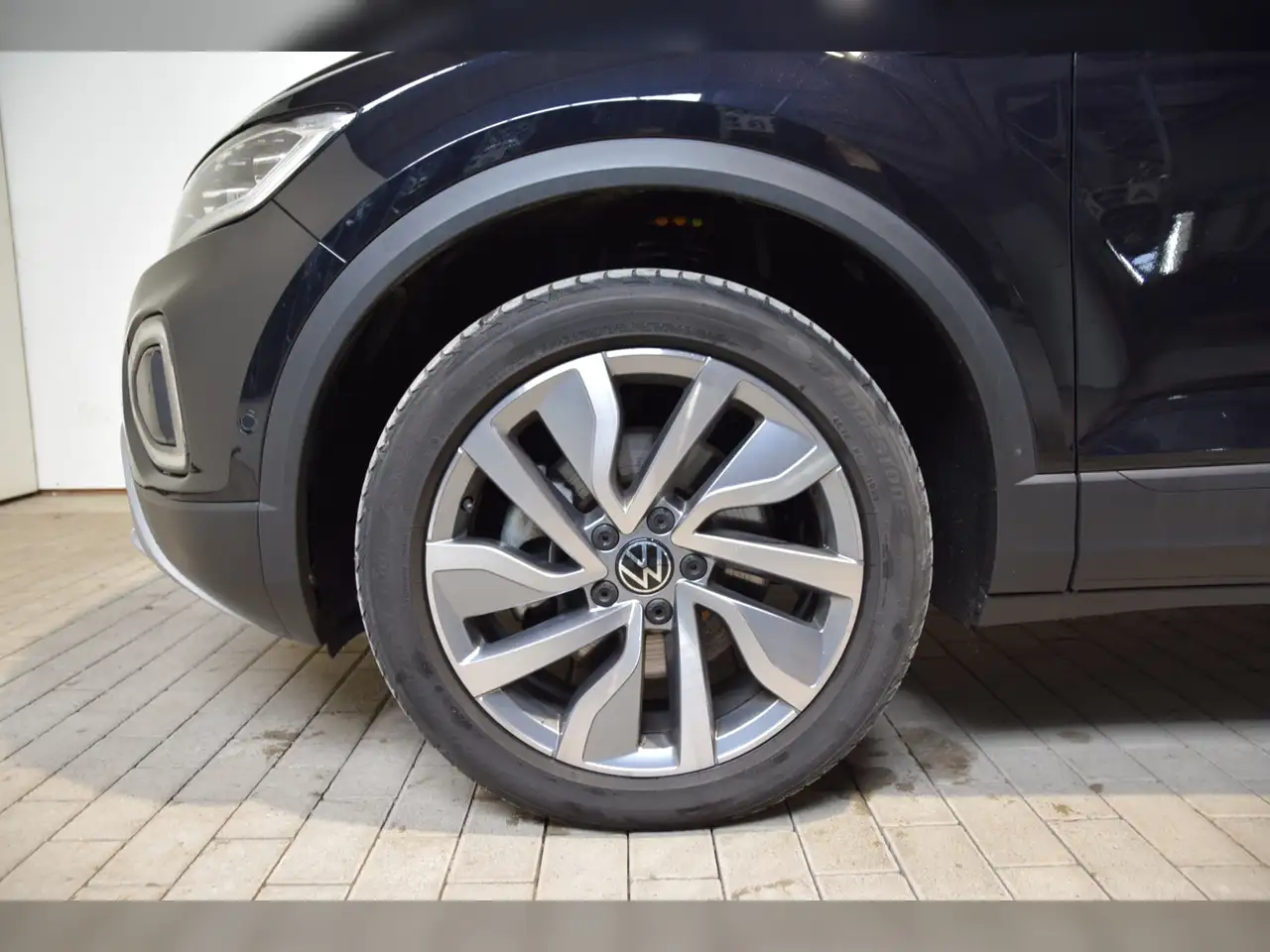Volkswagen T-Roc TDI Goal DSG AHK - Navi 5