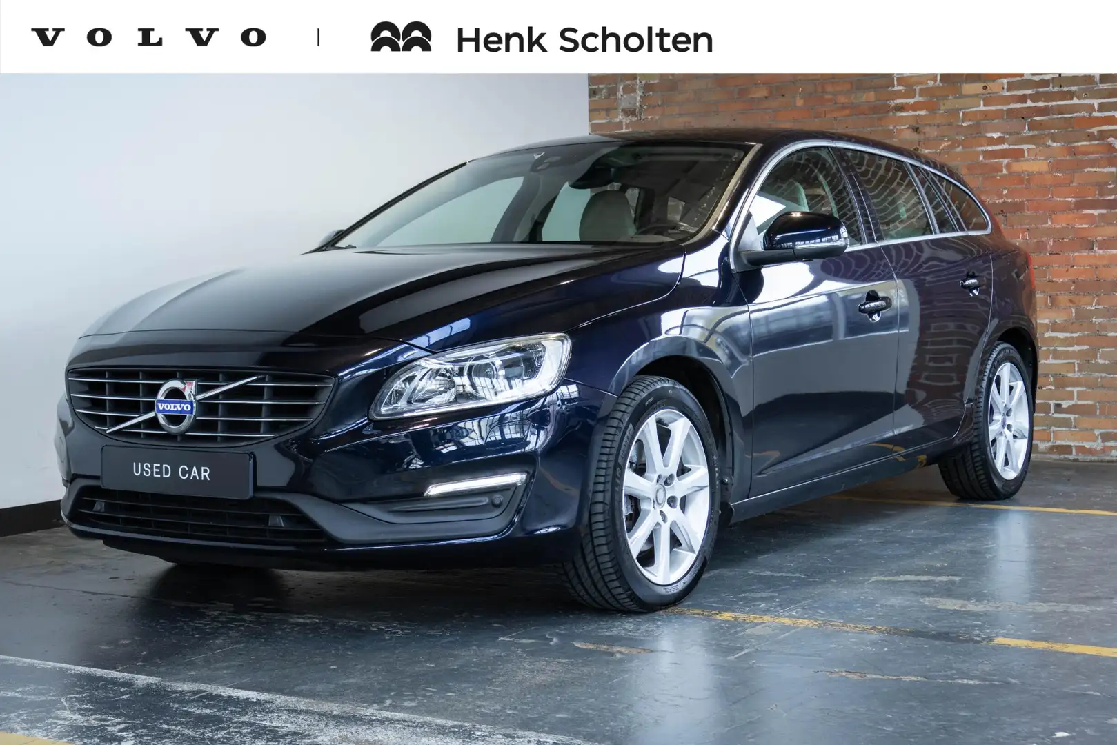Volvo V60 T2 Automaat Nordic+ | Lederen bekleding | Afneemba Bleu - 1