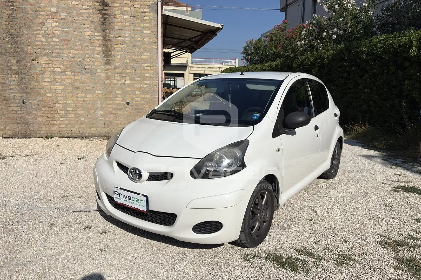 Toyota Aygo Aygo 1.0 12V VVT-i 5 porte Sol Connect Bianco - 1
