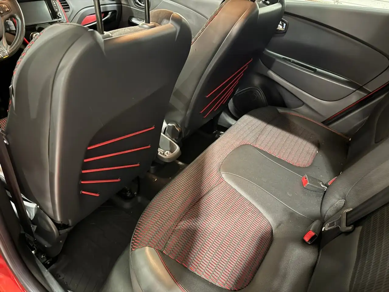 Renault Captur — photo 3