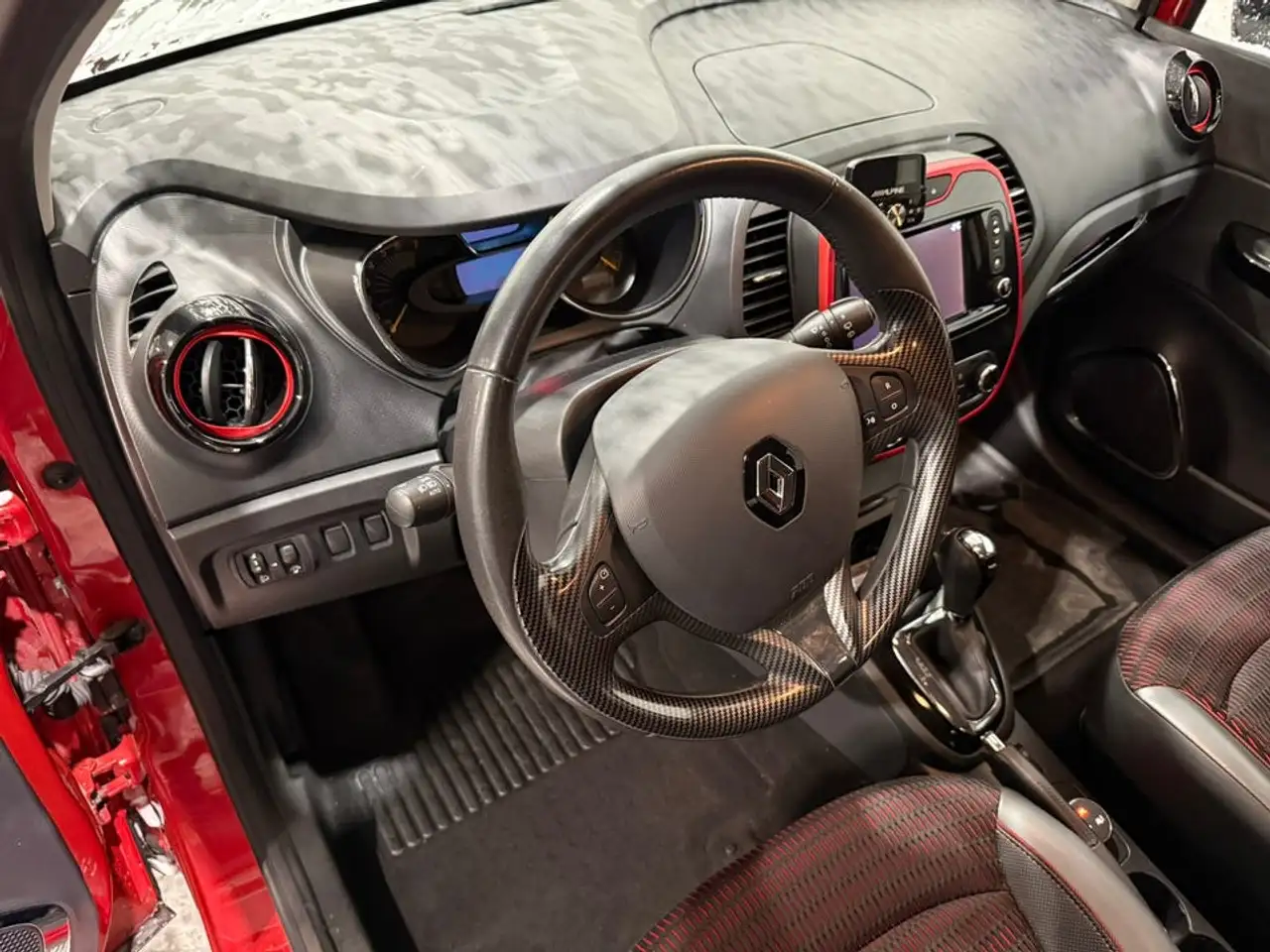 Renault Captur — photo 5