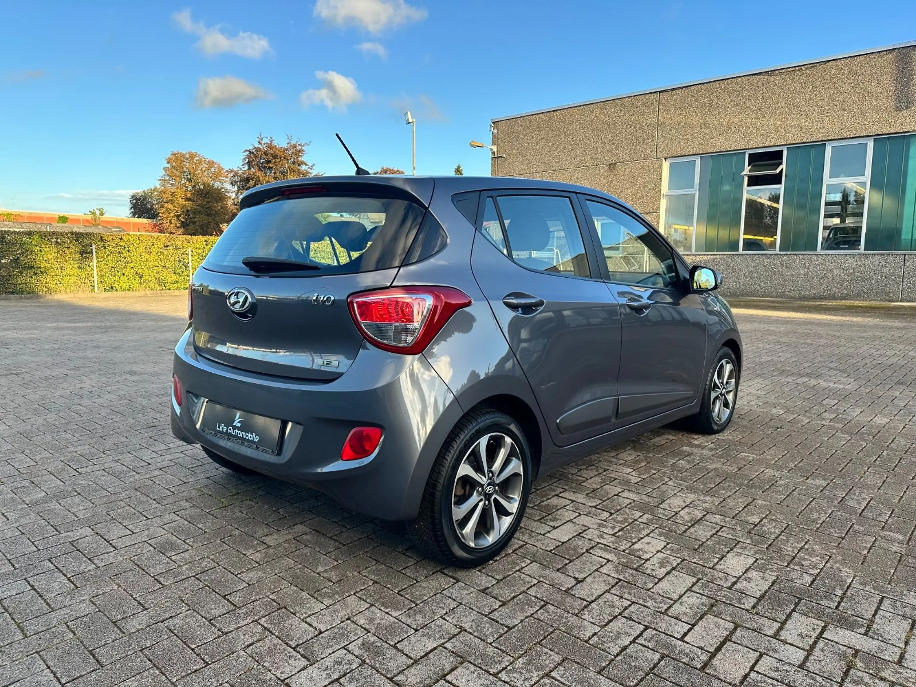 Hyundai i10 1.2 FIFA World Cup Edit. STZHZ*LRHZ*ALU*87PS — photo 5