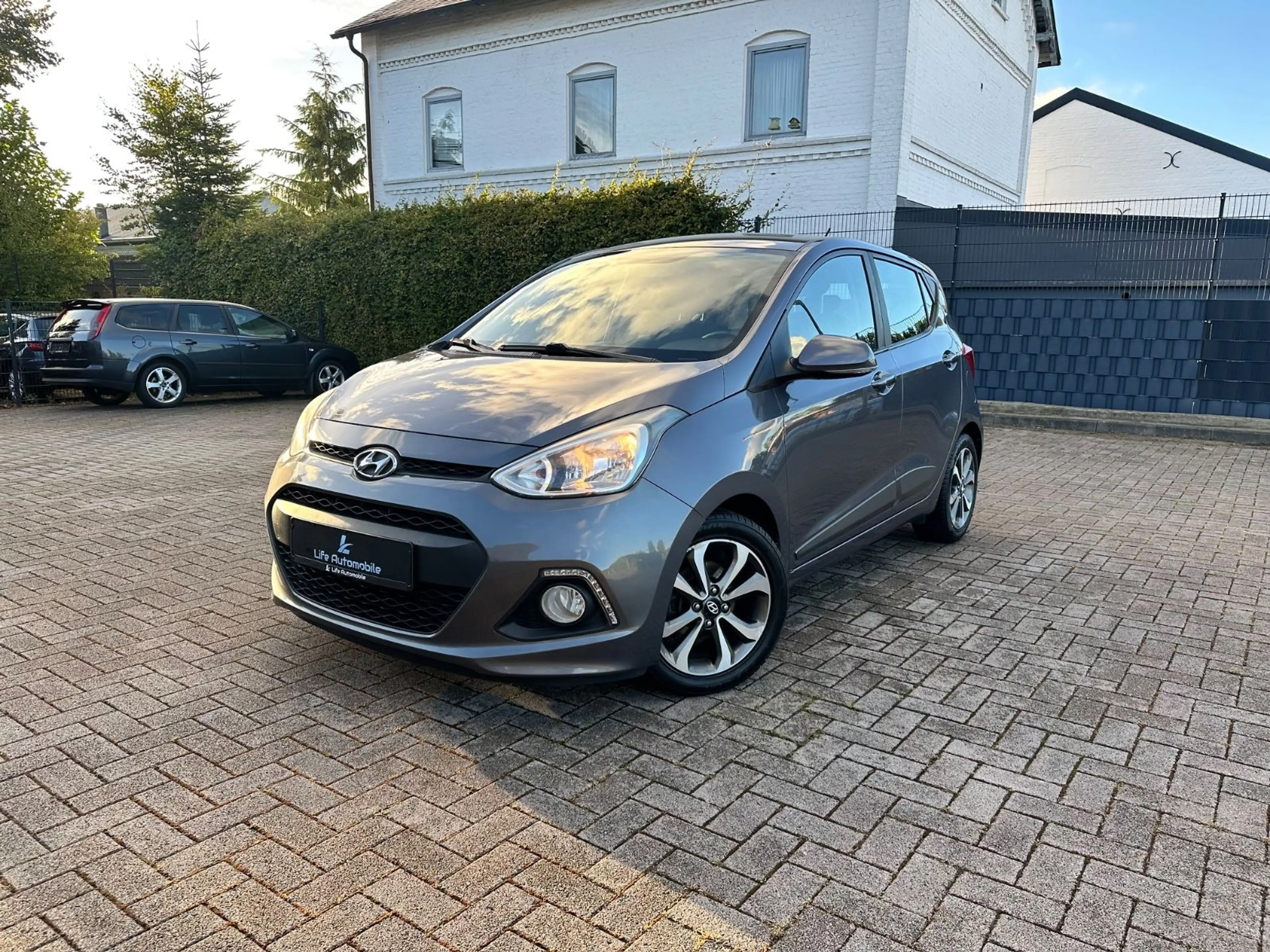 Hyundai i10 1.2 FIFA World Cup Edit. STZHZ*LRHZ*ALU*87PS