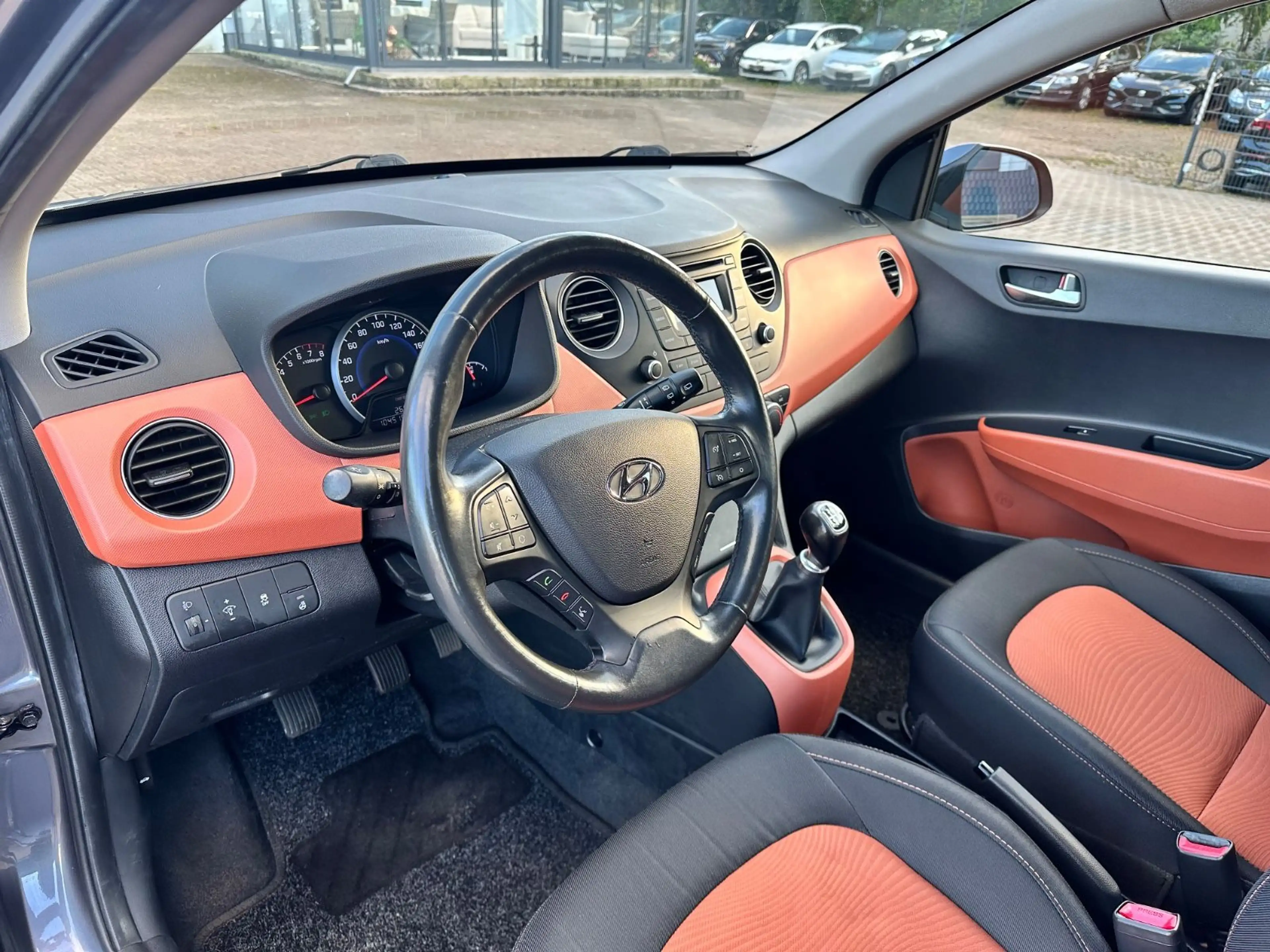 Hyundai i10 1.2 FIFA World Cup Edit. STZHZ*LRHZ*ALU*87PS — photo 10