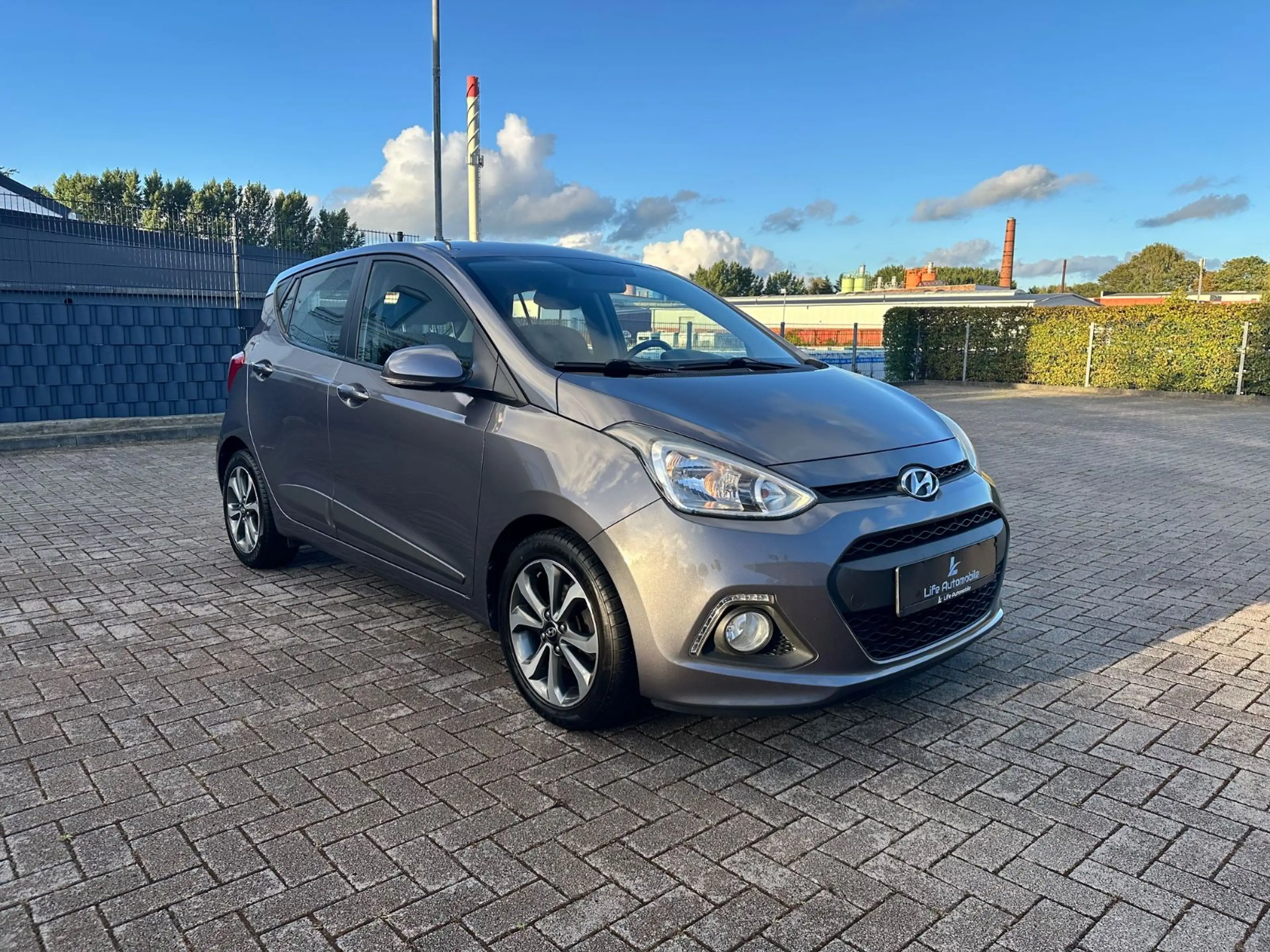 Hyundai i10 1.2 FIFA World Cup Edit. STZHZ*LRHZ*ALU*87PS — photo 3
