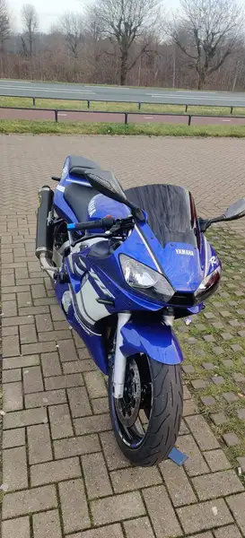 Yamaha YZF-R6 - foto 4