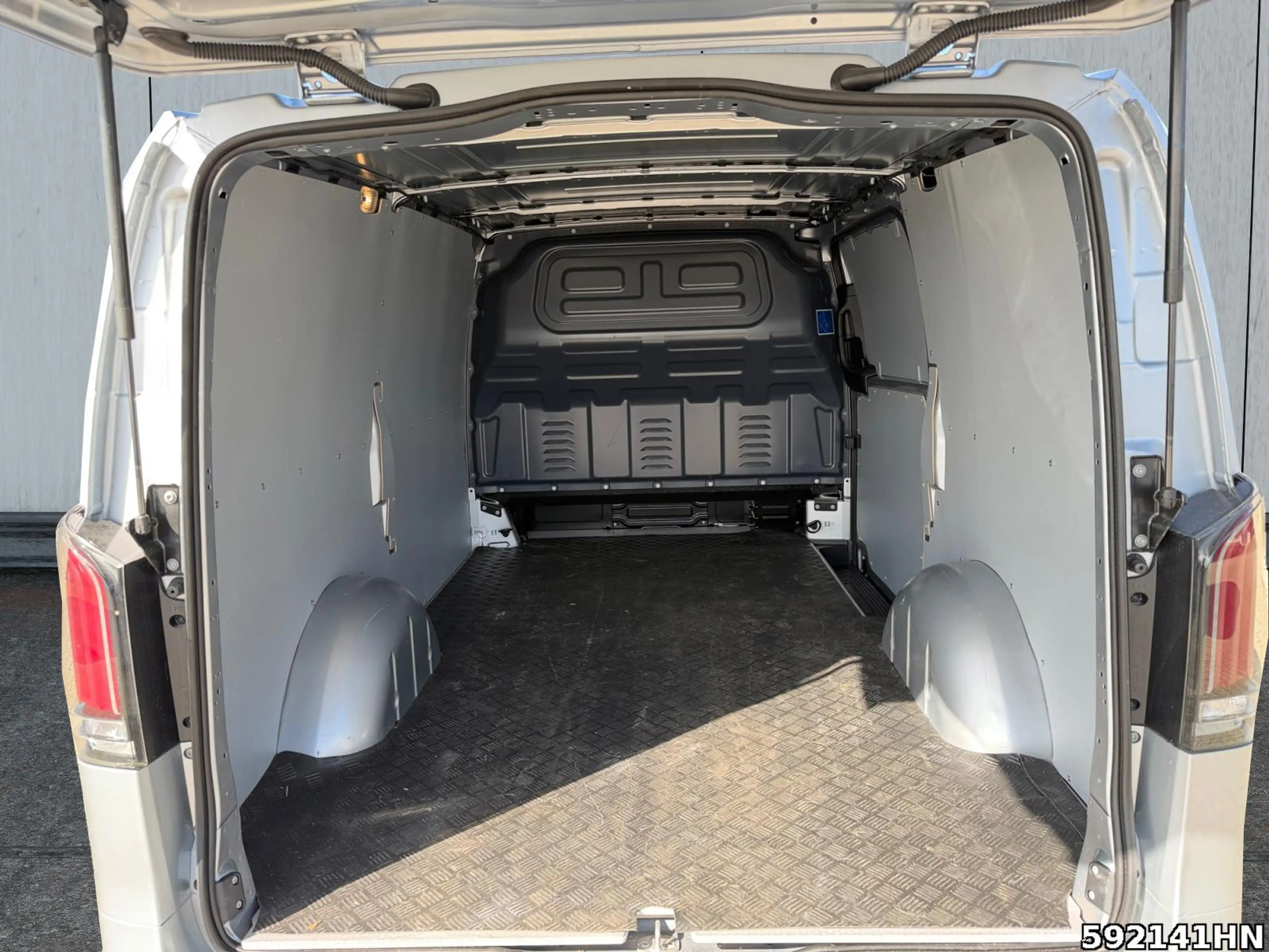 Mercedes-Benz Vito 114 L SELECT *MULTIBEAM*AHK*LEDER*9G-TRONIC — photo 12