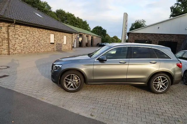 Mercedes-Benz GLC 250 d 4Matic AHK
